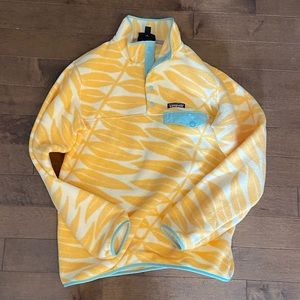 Orange patagonia pullover fleece